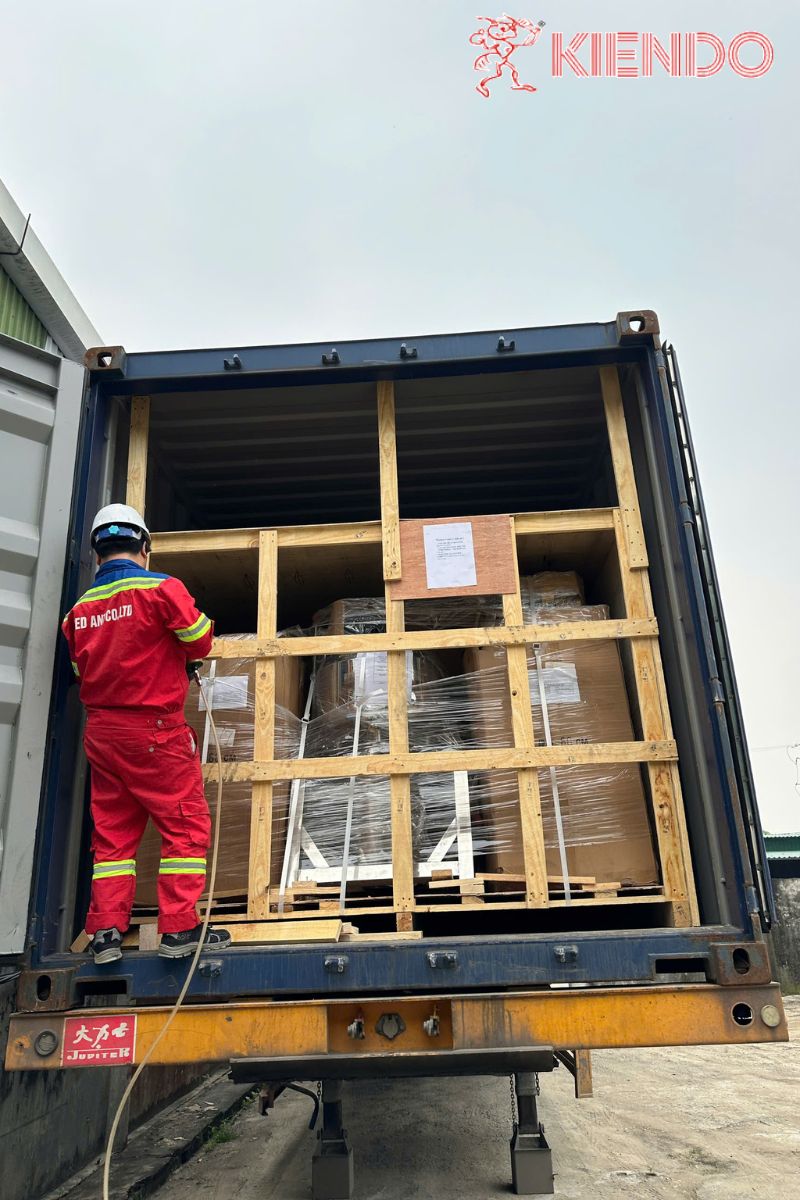Lashing, đóng gói hàng hoá trong container