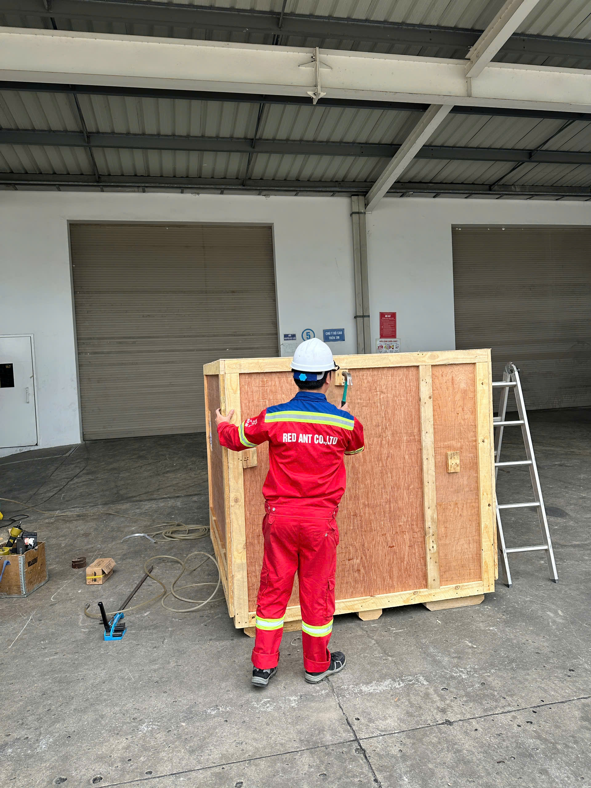 Một số hình ảnh thực tế về dự án đóng thùng gỗ tại Vinamilk Thanh Hoá