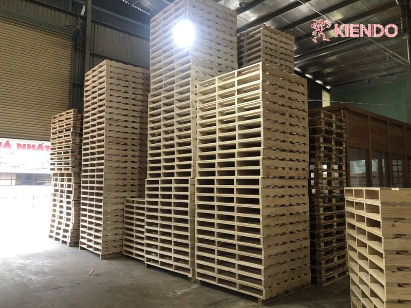 Các yếu tố ảnh hưởng đến giá pallet gỗ